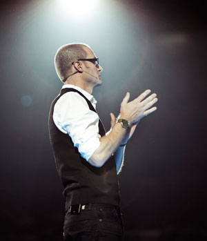 Rob-Bell300